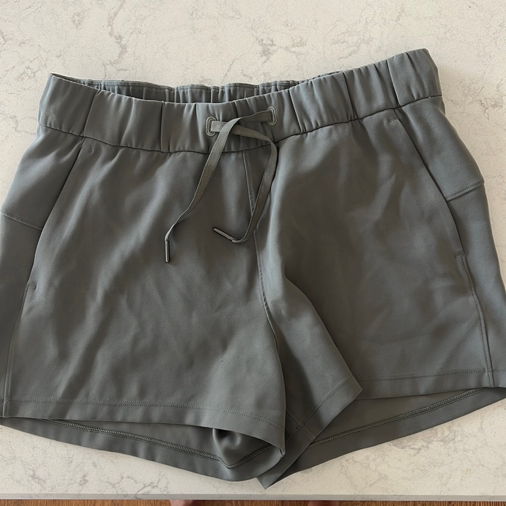 Lululemon On th Fly Short 2.5” flux